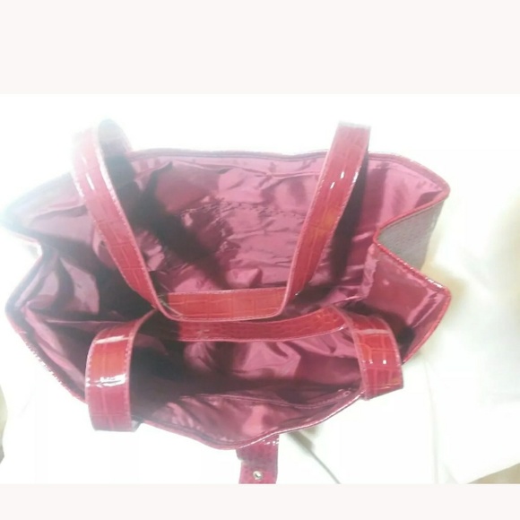 Elizabeth Arden Womens Large Burgundy Faux Leather - Picture 6 of 8